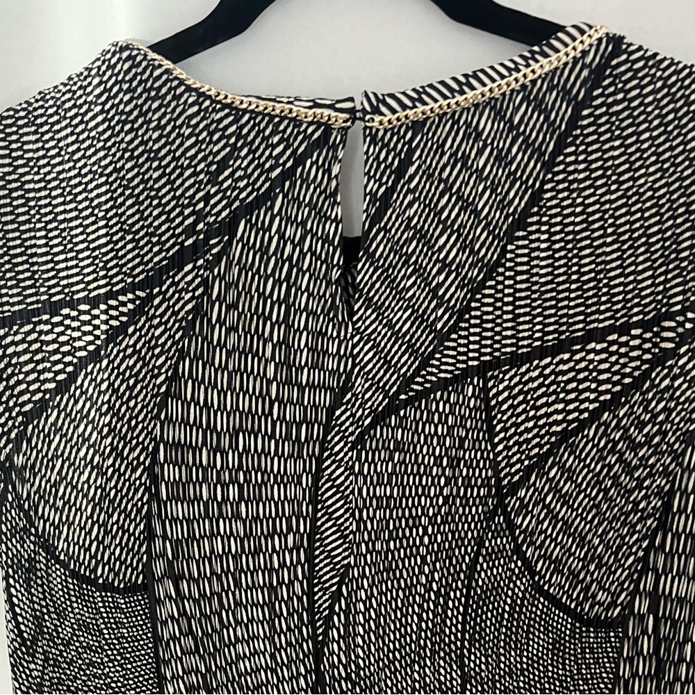 Roz & Ali Women’s Black/Beige Pleated Top with a Gold Chain Neckline Accent - Picture 9 of 12